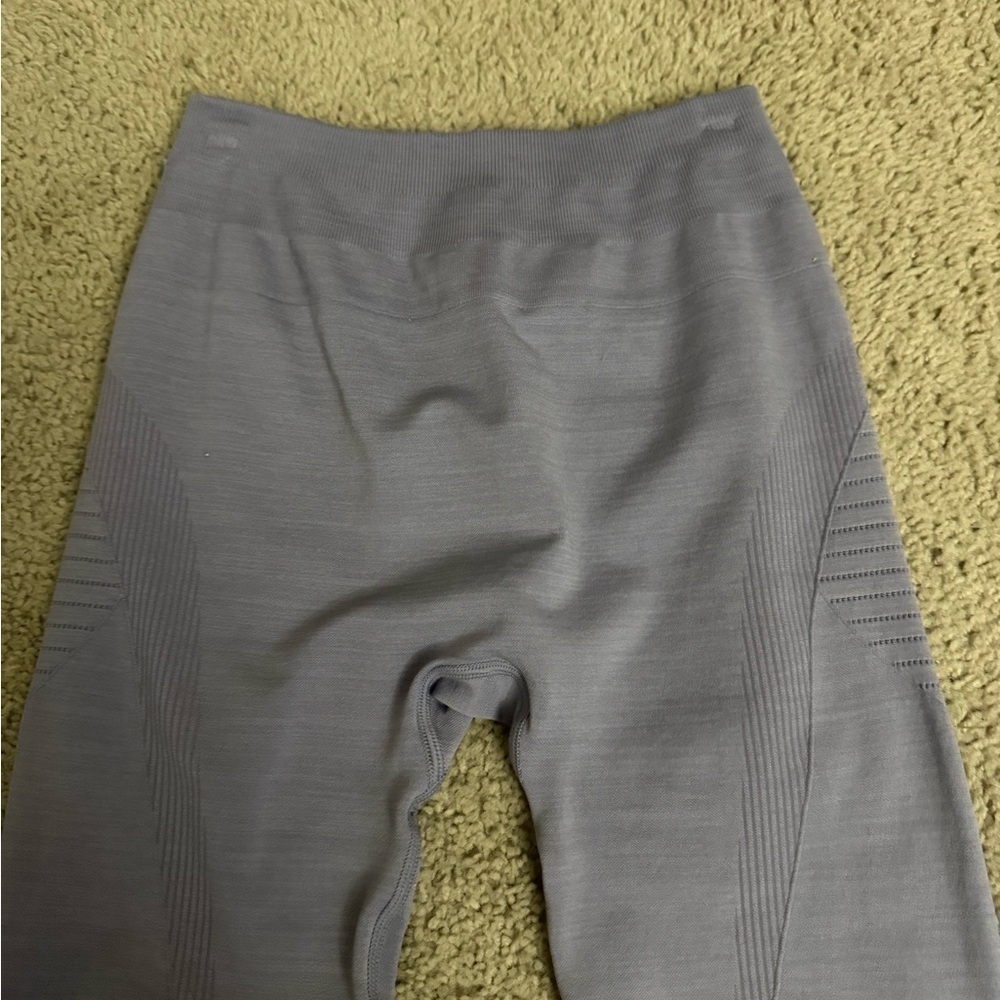 Alphalete Ozone Seamless High Rise Leggings Lavender Size XS - Picture 3 of 4